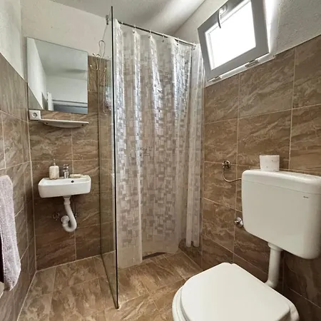 Apartament Esra *