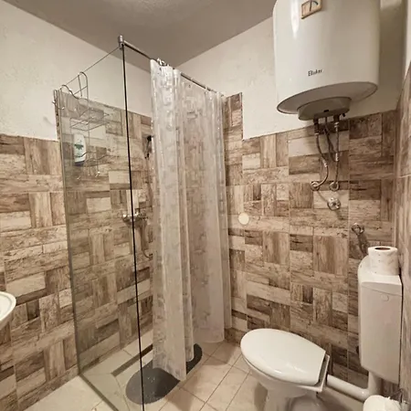 Esra شقة موستار